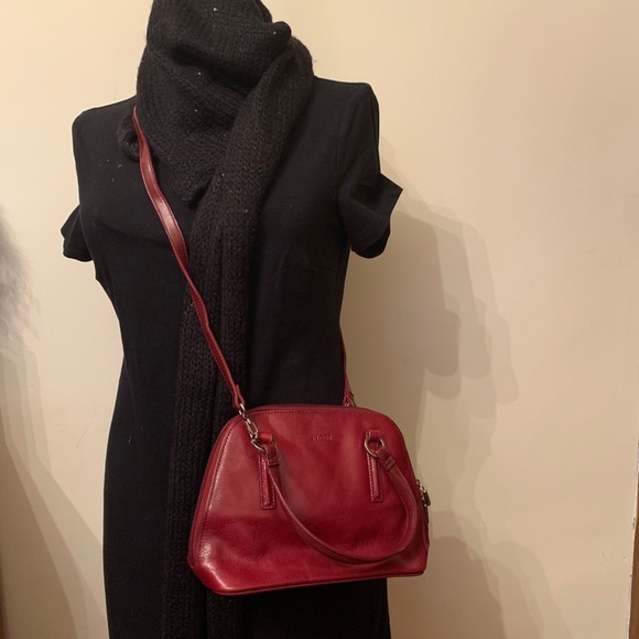 Fiori Genuine leather red purse - Picture 1 of 3